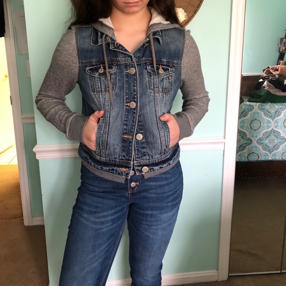 French terry and denim jacket - Picture 2 of 4